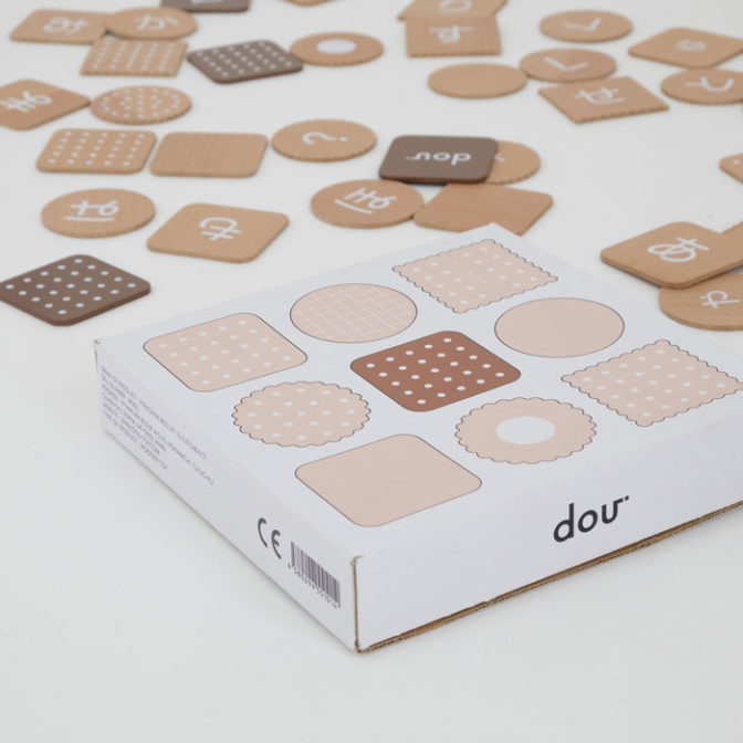 dou? #002 ひらがなBiscuit ドウ? ひらがな パズル おやつ 赤ちゃん おもちゃ 木のおもちゃ おしゃれ 出産祝い お祝い ギフト 出産祝い 男の子 女の子 こども 玩具 知育 知育玩具 インテリア 0歳 1歳 2歳 3歳 4歳 5歳 AH-MART