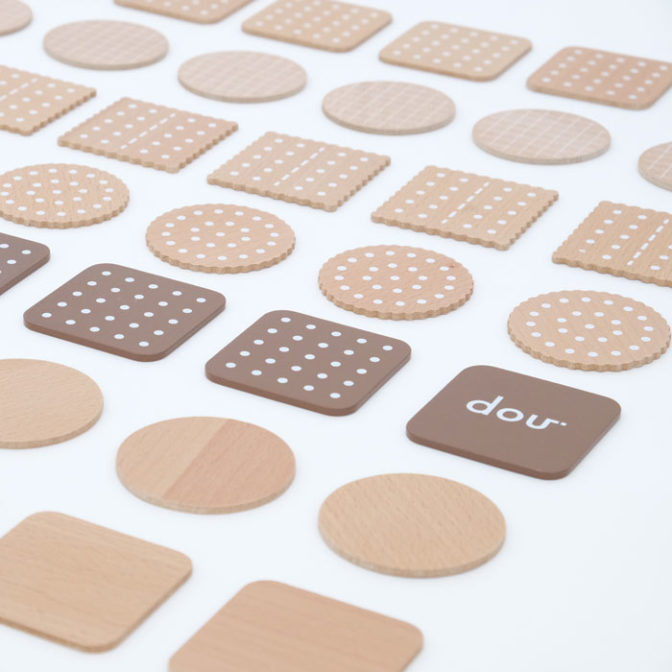 dou? #002 ひらがなBiscuit ドウ? ひらがな パズル おやつ 赤ちゃん おもちゃ 木のおもちゃ おしゃれ 出産祝い お祝い ギフト 出産祝い 男の子 女の子 こども 玩具 知育 知育玩具 インテリア 0歳 1歳 2歳 3歳 4歳 5歳 AH-MART